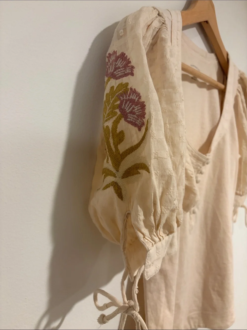 Anthropologie Cream Scoop-Neck Puff Sleeve Top
